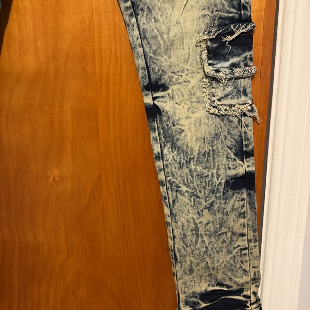LENGENDARY - Picture 5 of 6